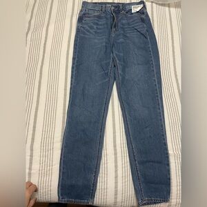 Brand New American Eagle Mom Jeans